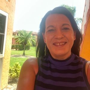 Meet your Posher, Lorraine